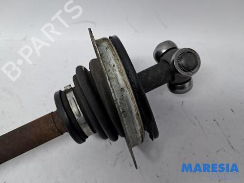 Left front driveshaft RENAULT TWINGO II (CN0_) 1.2 (CN0D) | BP31521952M38