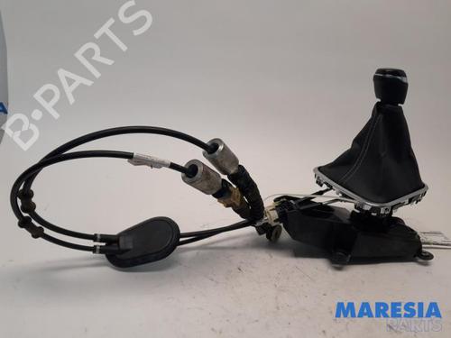 Used Gear lever RENAULT KADJAR (HA_, HL_) 1.6 TCe 165 (HLMH) (163 hp) 31457765
