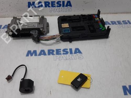 Used Engine control unit (ECU) PEUGEOT 5008 (0U_, 0E_) 1.6 HDi (110 hp) 31421667