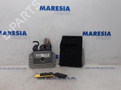 Used Engine control unit (ECU) RENAULT SCÉNIC II (JM0/1_) 1.6 16V (JM1R) (112 hp) 31527569