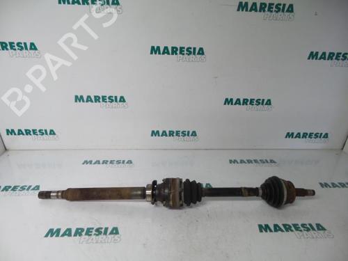 Used Right front driveshaft ALFA ROMEO 166 (936_) 2.0 T.Spark (936A3A__) (155 hp) 31527232