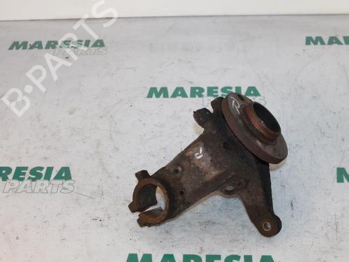 Used Right front steering knuckle PEUGEOT 206 Hatchback (2A/C) 1.4 i (75 hp) 31464319