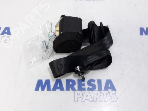 Used Rear left seatbelt FIAT 500 (312_) 1.2 (312AXA1A) (69 hp) 31470010