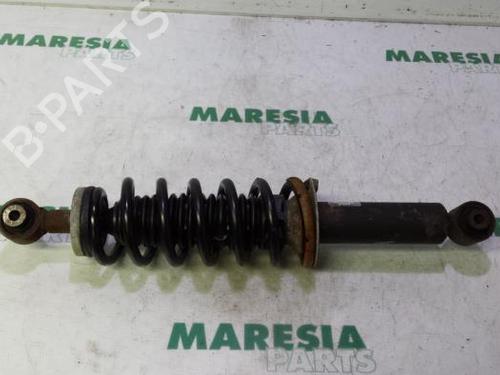 Used Right rear shock absorber PEUGEOT 407 (6D_) 2.0 HDi 135 (6DRHRH, 6DRHRE, 6DRHRG, 6DRHRJ) (136 hp) 31531405