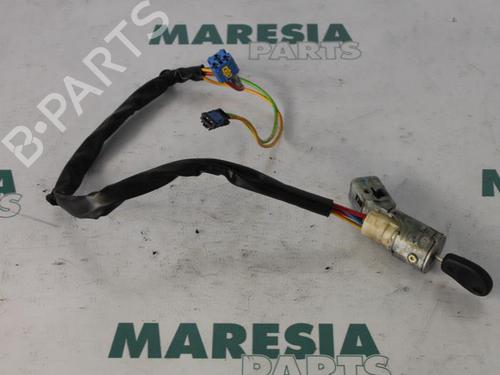 Used Ignition barrel CITROËN C5 I (DC_) 2.0 16V (DCRFNC, DCRFNF) (136 hp) 31418214