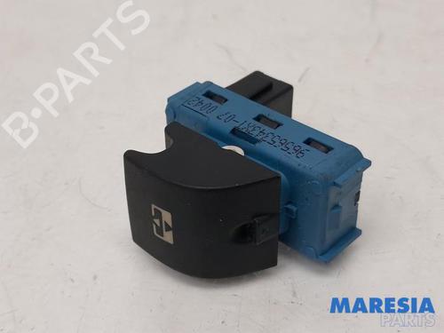 switch-peugeot-3008-i-mpv-0u_-2009-2010-2011-2012-2013-2014-2015-2016-2017-31402315 main image