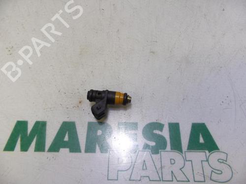 Used Injector RENAULT CLIO II (BB_, CB_) 1.4 16V (B/CB0P, BB13) (98 hp) 31490292