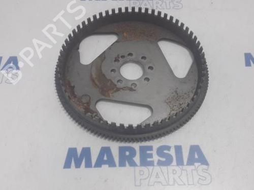 Used Flywheel PEUGEOT 407 (6D_) 2.0 (6DRFNB, 6DRFNE) (136 hp) 31528005