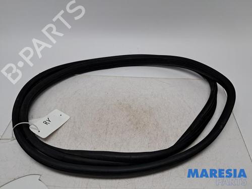 Used Rubber door seal Rubber door seal 36985530 36985530
