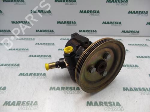 Used Steering pump Steering pump FIAT PUNTO (176_) 60 1.2 (176AP, 176AR, 176AQ, 176BB) (60 hp) 31488839 31488839