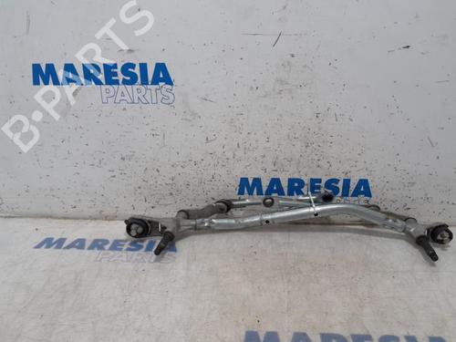 Used Front wipers mechanism CITROËN DS3 (SA_) 1.6 HDi 90 (92 hp) 31524742