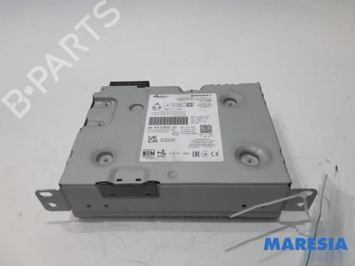 Auto-radio PEUGEOT 2008 II (UD_, US_, UY_, UJ_, UR_, UC_) e-2008 (UKZKXZ) (136 hp) 31447870