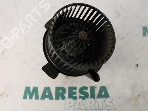 Used Heater blower motor PEUGEOT 307 Break (3E) 1.6 HDi (90 hp) 31478487
