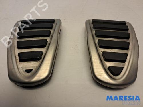 Pedal ALFA ROMEO GIULIA (952_) 2.2 D (952AEM250, 952AEA250) (150 hp) 31420519