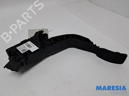 Used Pedal Pedal PEUGEOT 208 II (UB_, UP_, UW_, UJ_) 1.2 PureTech 100 (101 hp) 40093245 40093245