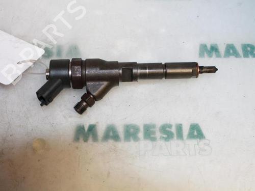 Used Injector PEUGEOT 406 Break (8E/F) 2.0 HDI 110 (109 hp) 31392392
