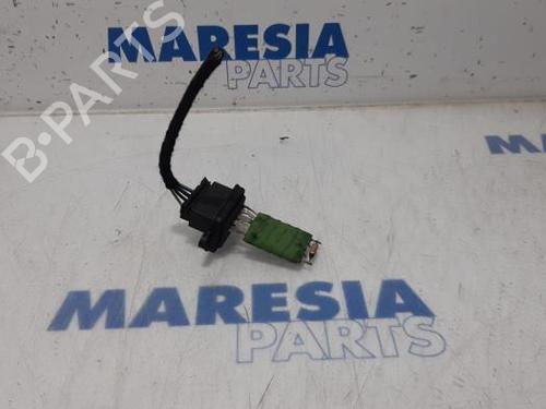 Used Electronic sensor FIAT 500 (312_) 1.2 (312AXA1A) (69 hp) 31530764