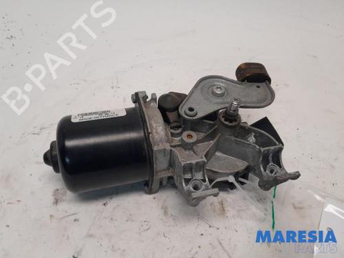 Used Front wiper motor RENAULT KANGOO Express (FW0/1_) 1.5 dCi 75 (FW07, FW10, FW04) (75 hp) 31409929