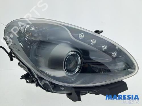 Faro anteriore destro Faro anteriore destro ALFA ROMEO GIULIETTA (940_) 1.4 TB (940FXB1A, 940FXB11) (170 hp) 35820701 35820701