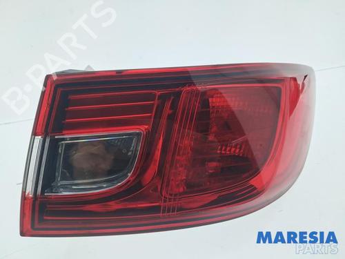 Used Right taillight Right taillight RENAULT CLIO IV (BH_) 0.9 TCe 90 (BHNF, BHMA, BHMH, BHJK, BHJR) (90 hp) 33707832 33707832