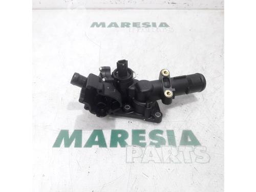 Used Thermostat housing RENAULT MEGANE III Grandtour (KZ0/1) 1.5 dCi (KZ09, KZ0D, KZ1G, KZ29, KZ14, KZ1W, KZ10, KZ1F,... (110 hp) 31486834