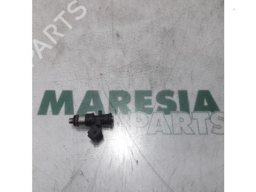 Used Injector RENAULT TWINGO II (CN0_) 1.2 16V (CN04, CN0B) (75 hp) 31487124