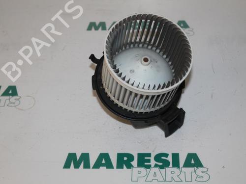 Used Heater blower motor FIAT 500 (312_) 1.2 (312AXA1A) (69 hp) 31401569