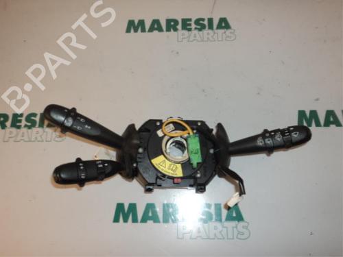 Used Switch Switch ALFA ROMEO 147 (937_) 1.9 JTD (937.AXD1A, 937.BXD1A, 937.AXV1A, 937.BXB1A,... (115 hp) 31400114 31400114