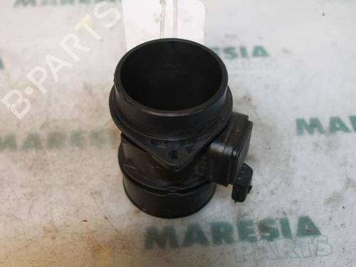 Used Mass air flow sensor RENAULT MEGANE III Grandtour (KZ0/1) 1.5 dCi (KZ09, KZ0D, KZ1G, KZ29, KZ14, KZ1W, KZ10, KZ1F,... (110 hp) 31409408
