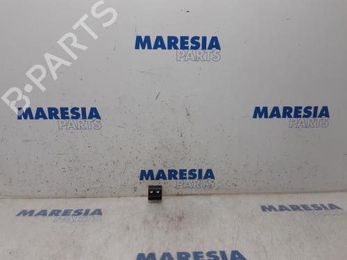 Mando CITROËN C4 CACTUS 1.6 BlueHDi 100 (99 hp) 31502616