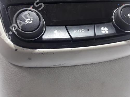 Mittelkonsole PEUGEOT 508 I (8D_) 2.0 HDi Hybrid4 AWC | BP31456482I22