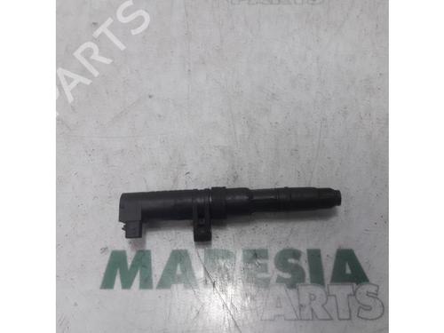 Used Ignition coil RENAULT SCÉNIC II (JM0/1_) 1.6 16V (JM1R) (112 hp) 31535824