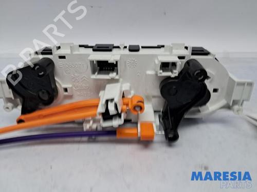 Climate control PEUGEOT 208 I (CA_, CC_) 1.2 VTI 82 | BP31496310I5 