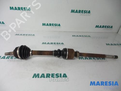 Used Right front driveshaft CITROËN XSARA PICASSO (N68) 1.8 16V (115 hp) 31418675