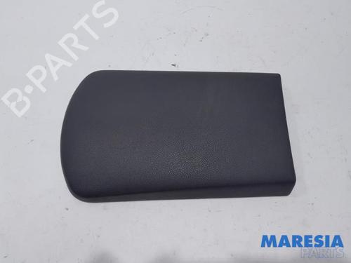 Used Armrest / Center console PEUGEOT 3008 I MPV (0U_) 1.6 THP (156 hp) 31511605