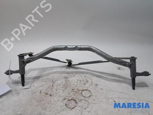 Used Front wipers mechanism RENAULT TRAFIC III Van (FG_) 1.6 dCi 95 (FGMJ, FGMR) (95 hp) 31477223