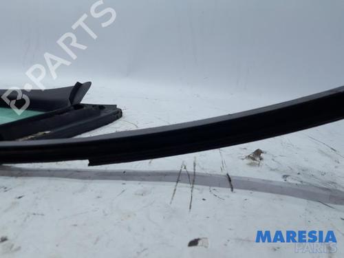 Vidro triangular frente esquerdo CITROËN C3 II (SC_) 1.6 HDi | BP31421564C111 