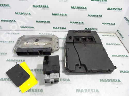 Used Engine control unit (ECU) RENAULT MEGANE II Coupé-Cabriolet (EM0/1_) 1.6 (113 hp) 31394992