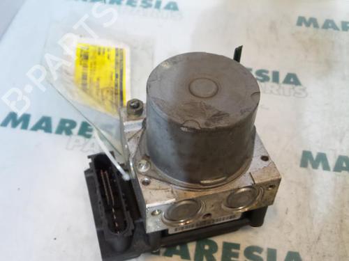 Used ABS pump RENAULT MEGANE II (BM0/1_, CM0/1_) 1.5 dCi (BM0F, BM0T, BM2B, CM0F, CM0T) (82 hp) 31458556