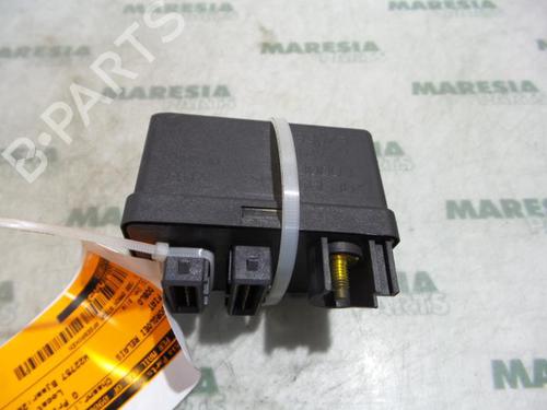 Used Electronic sensor FIAT DOBLO Box Body/MPV (223_) 1.3 D Multijet (75 hp) 31477803