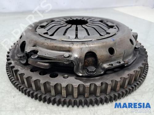 Used Flywheel RENAULT CLIO V (B7_) 1.0 TCe 100 (B7MT) (101 hp) 32011966