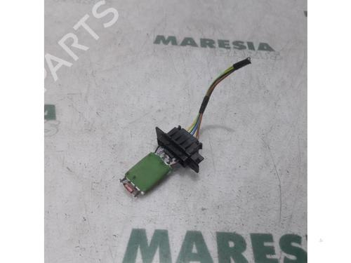 Used Electronic sensor FIAT DOBLO Bus (263_) 1.4 (263AXA1A) (95 hp) 31517128