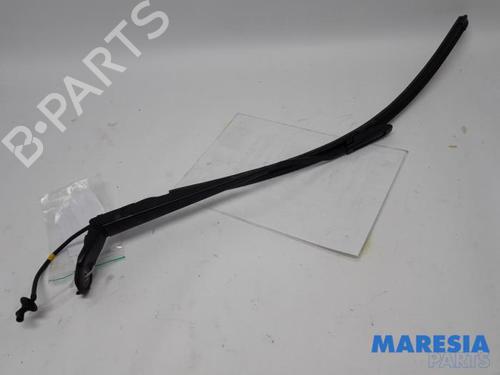 Used Front windshield wiper arm CITROËN C4 CACTUS 1.2 VTi 82 (82 hp) 31503158