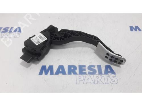 Used Electronic module CITROËN DS3 (SA_) 1.6 THP 155 (156 hp) 31519443