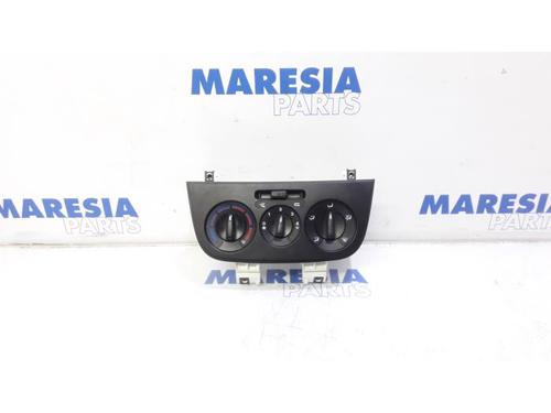 Used Climate control FIAT FIORINO Box Body/MPV (225_) 1.4 (225BXA1A, 225BXF1A) (73 hp) 31528040
