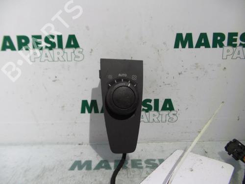 climate-control-citroen-c4-grand-picasso-i-ua_-2006-2007-2008-2009-2010-2011-2012-2013-31467240 main image