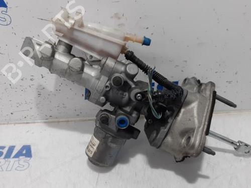 Brake master cylinder RENAULT ZOE (BFM_) ZOE | BP31411118M77