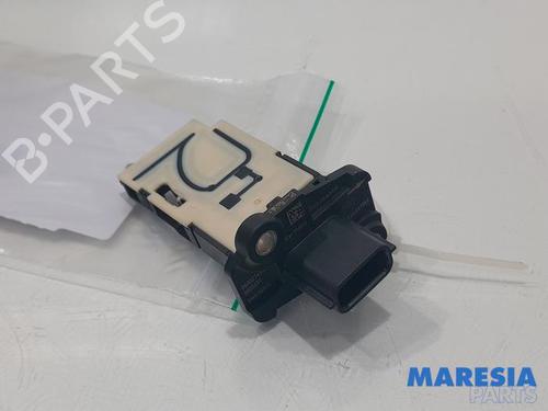 Luftmassenmesser für RENAULT TRAFIC III Van (FG_) 1.6 dCi 95 (FGMJ, FGMR) (95 hp) 31517383