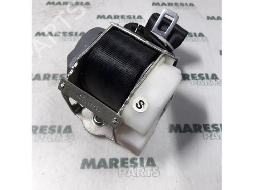 Used Rear left seatbelt ALFA ROMEO 147 (937_) 1.9 JTD 16V (937.AXG1B, 937.BXG1B) (140 hp) 31502049
