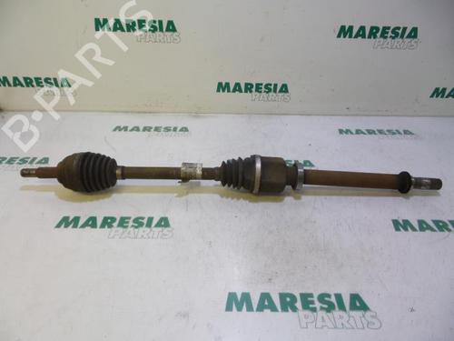 Used Right front driveshaft RENAULT CLIO III (BR0/1, CR0/1) 1.5 dCi (C/BR0G, C/BR1G) (68 hp) 31427633